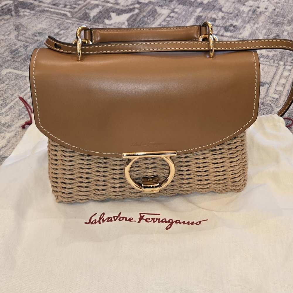 Salvatore Ferragamo Margot small Wicker Shoulder Bag